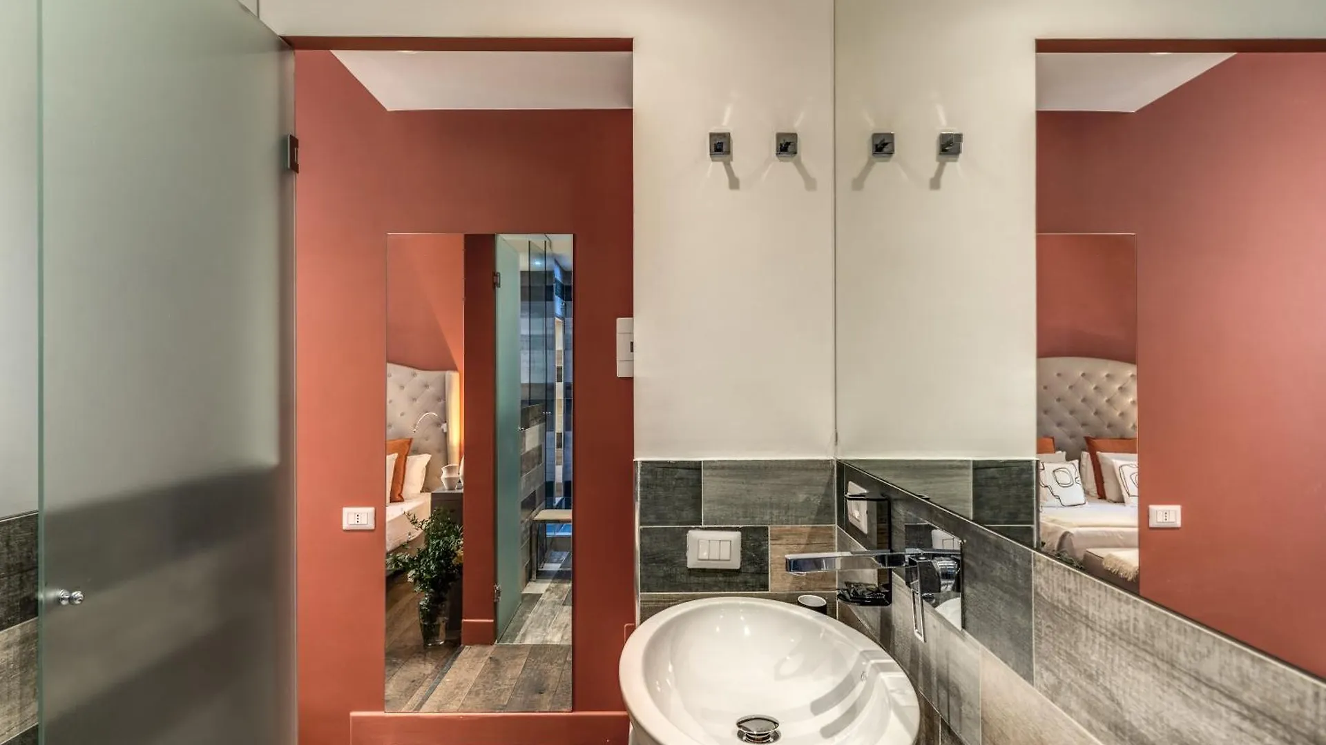 Hotel Telier Tomacelli Roma 0*,  Italia